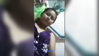 မုံရွာသူ အကိတ်လေးဘဲကိုပြ