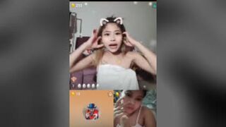 ဒုတ်ငတ်နေတာထင်တယ် ခါထွက်နေတာဘဲဂလုကြ