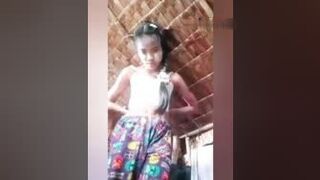 တောသူလေးအဖုတ်ဖောင်းတယ်ဟ