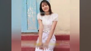 ပြချက်တွေကလန်ထွက်နေတာဘဲ