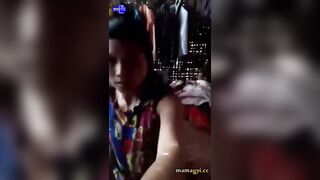 မြန်မာပူစီဖောင်းဖောင်းအငုံးလေးကွာလန်းတယ်