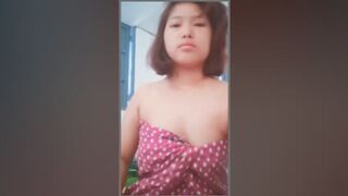 တိုင်းရင်းသူကချင်မအကိတ်လေး