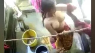 ရေချိုးချောင်းရိုက် (၁၃)