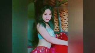 ရန်ကုန်သူပါကင်လေးပိပိနီတာရဲလေးကိုဂလု