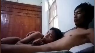 ပုလွေပေးပြီးတက်ဆောင့်တဲ့ ကိုယ်တိုင်ရိုက်လေး